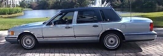 Lincoln Town Car