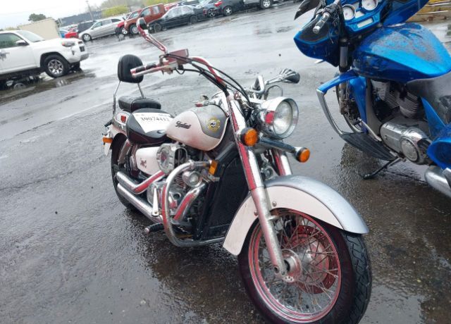 Honda VT750 (Shadow Aero)