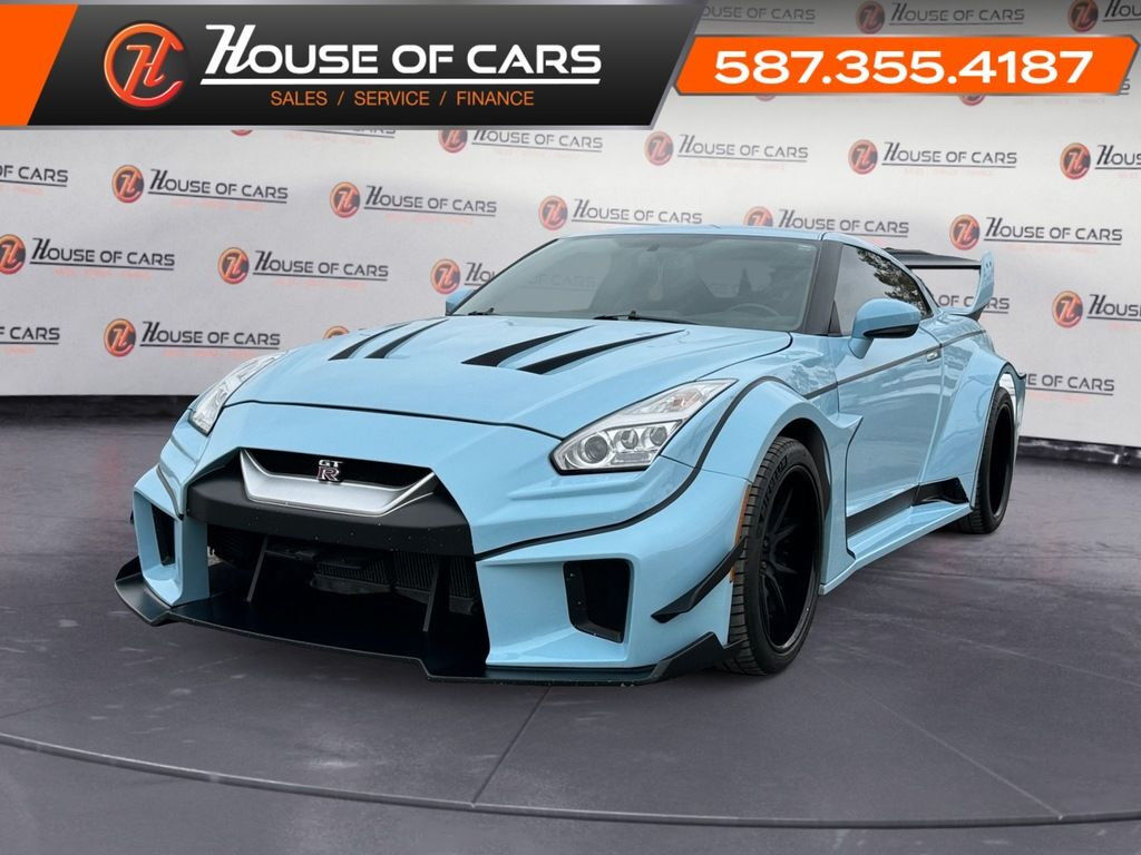 Nissan GT-R