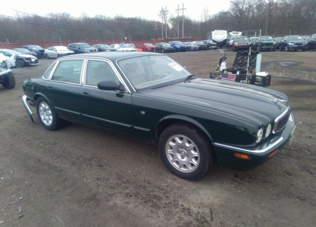 Jaguar XJ8