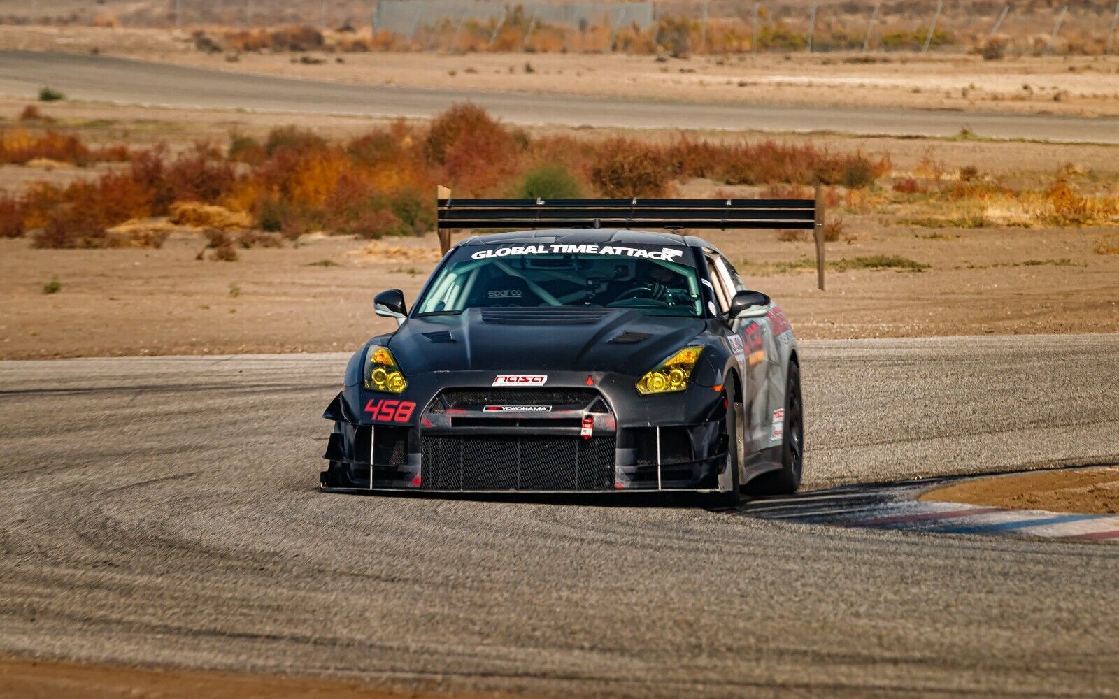 Nissan GT-R