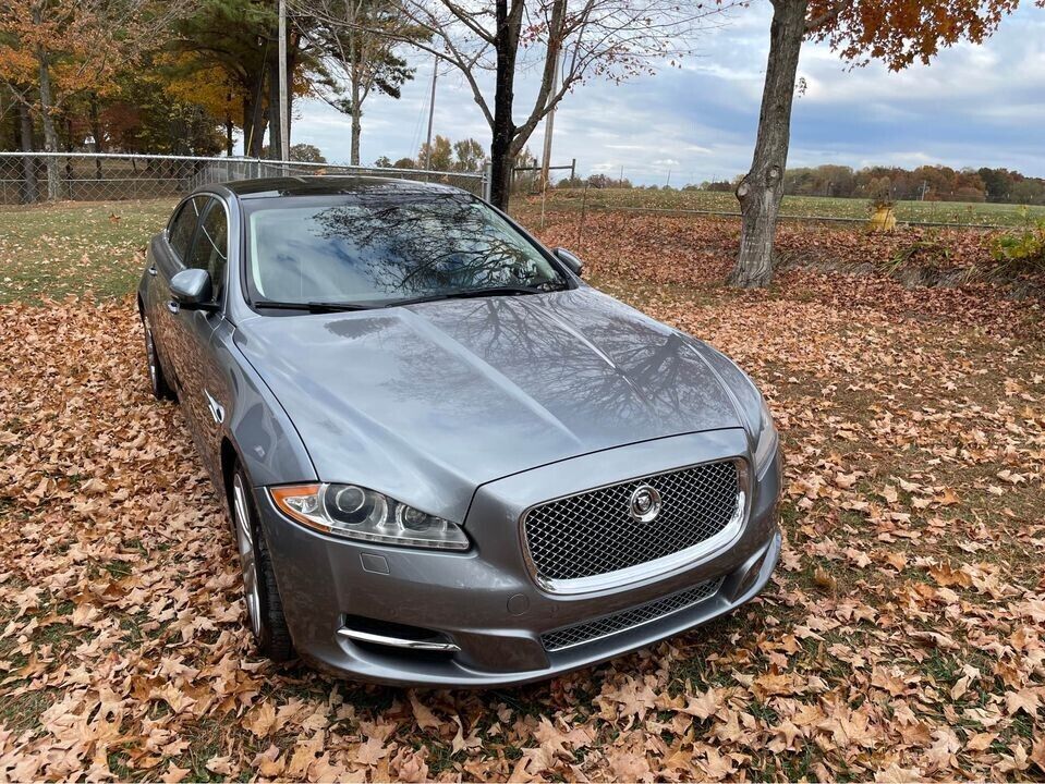 Jaguar XJ