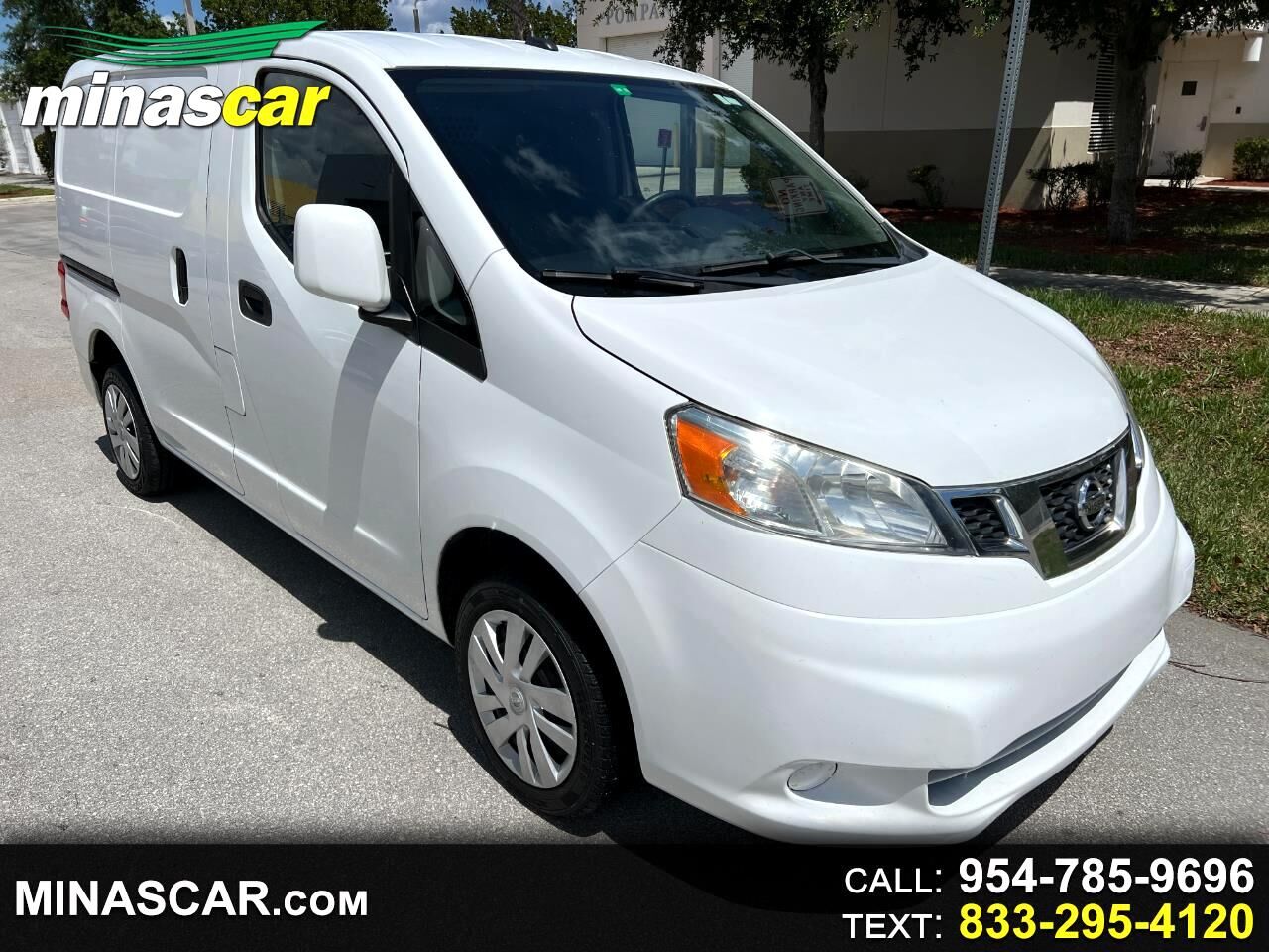 2014 NISSAN NV200