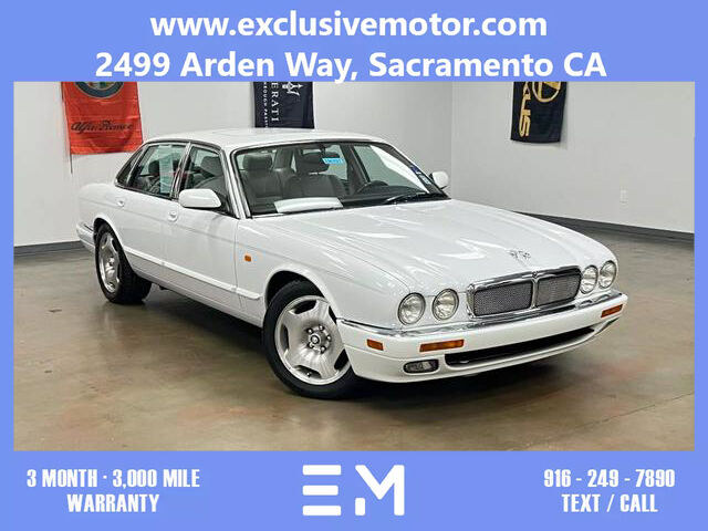 Jaguar XJR