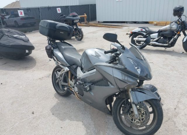 Honda VFR800 (INTERCEPTOR)