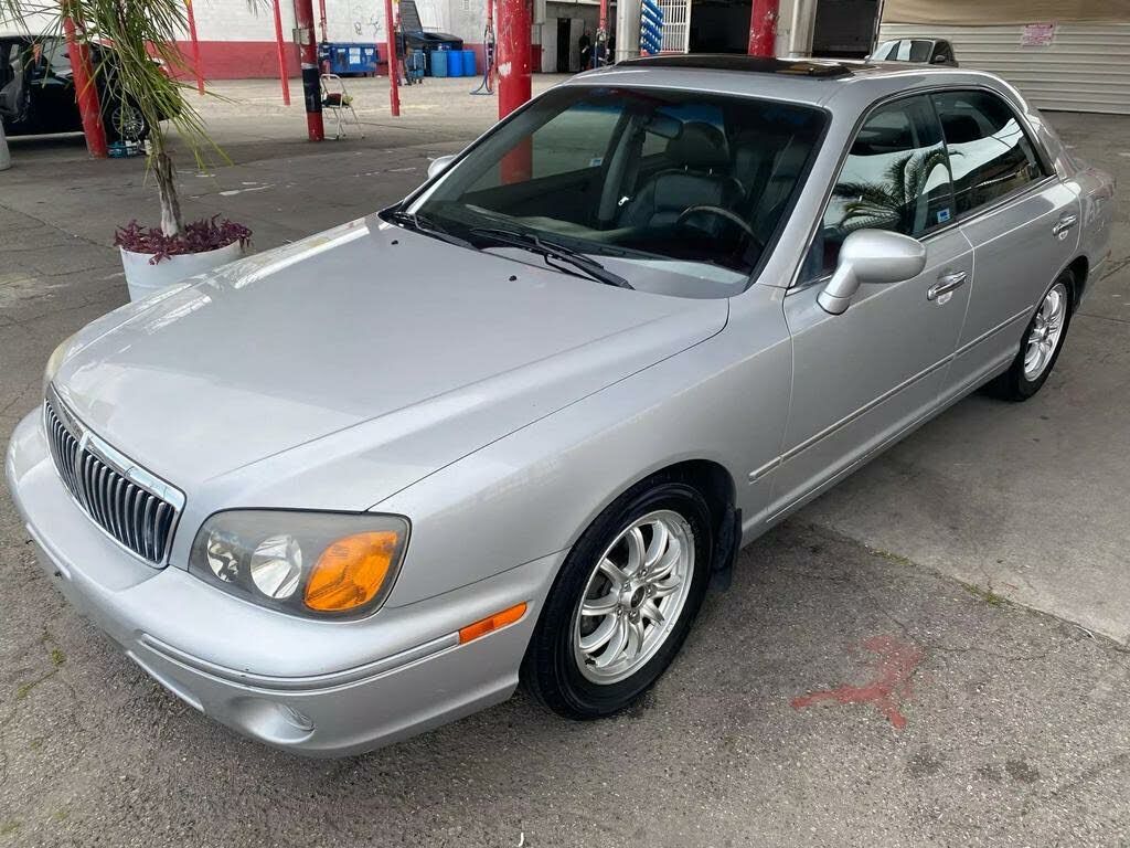 Hyundai XG300