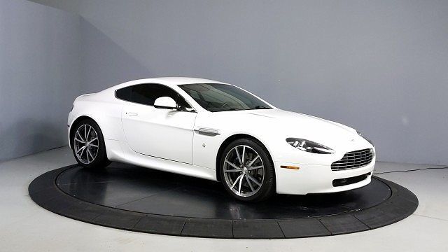 Aston Martin V8 Vantage