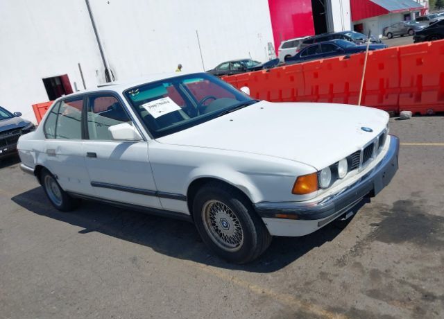 BMW 740i