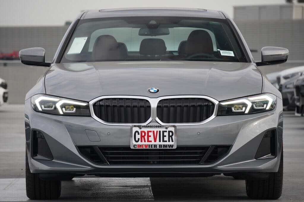 2023 BMW 330i
