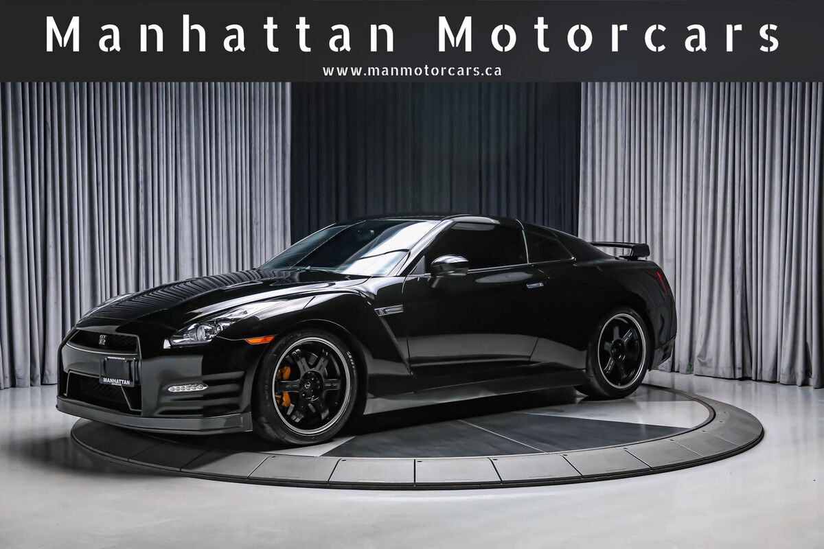 Nissan GT-R