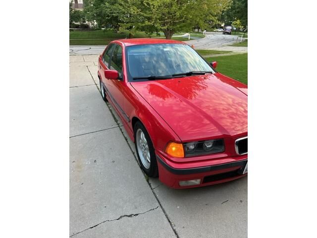 BMW 328i
