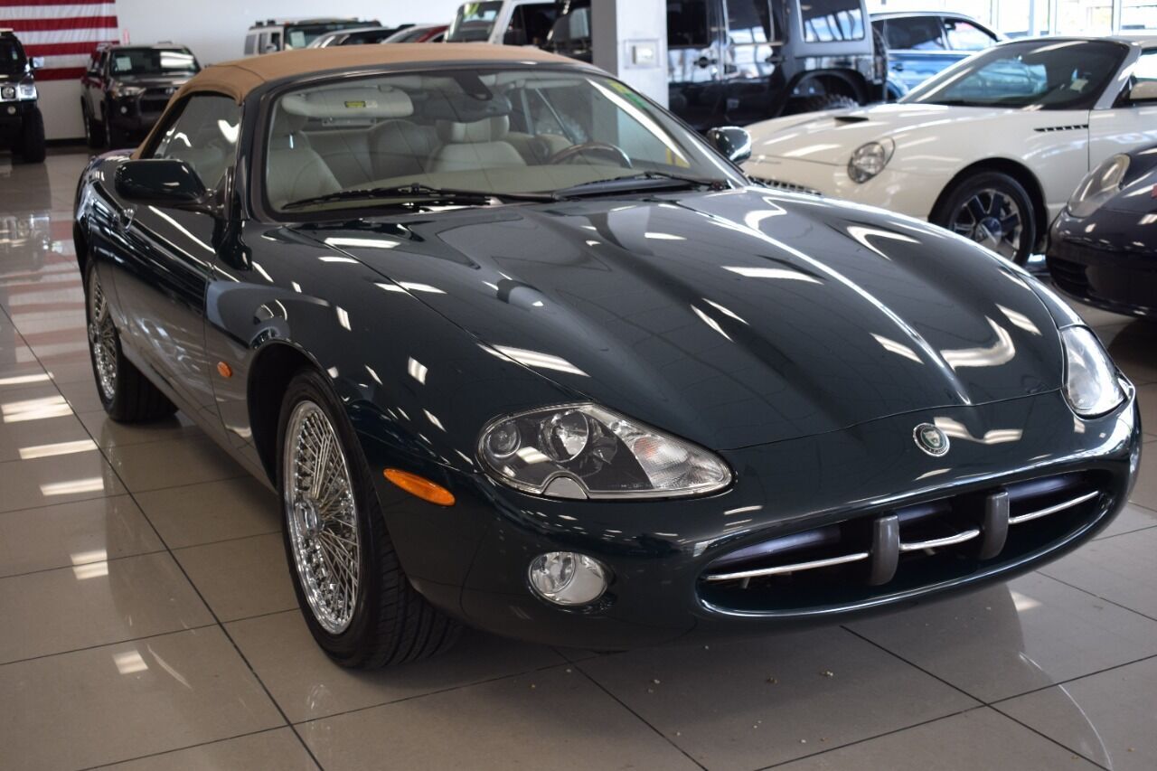 Jaguar XK8