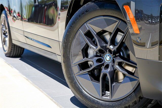 2024 BMW iX
