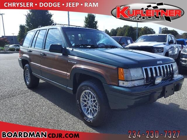 Jeep Grand Wagoneer