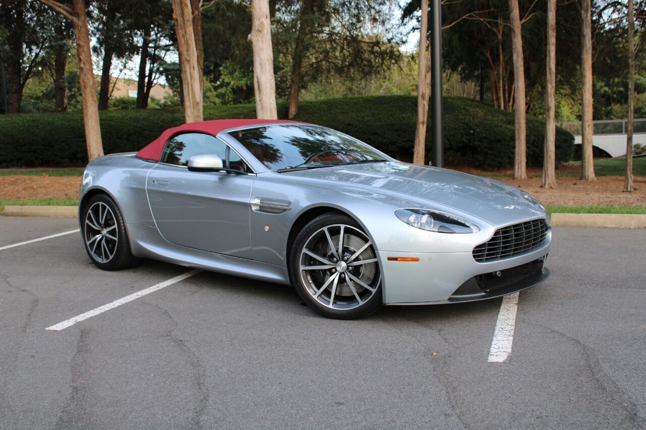 2013 ASTON MARTIN V8 Vantage