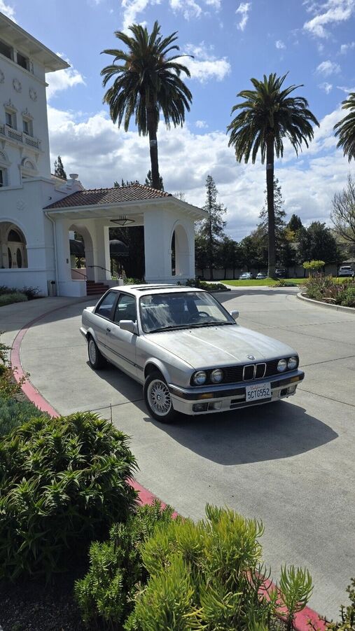 BMW 318iS