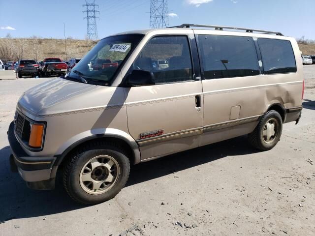 GMC Safari