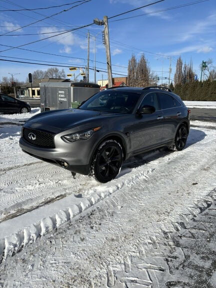 Infiniti QX70