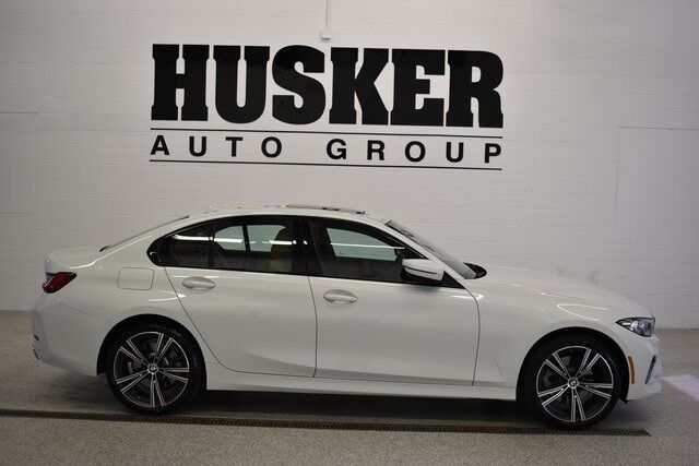 2023 BMW 330i