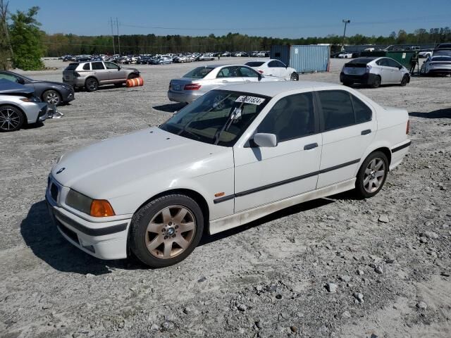 BMW 328i