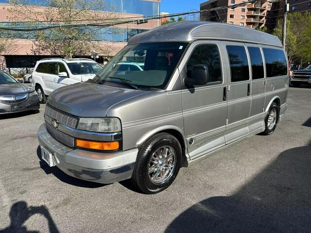 2004 CHEVROLET Express