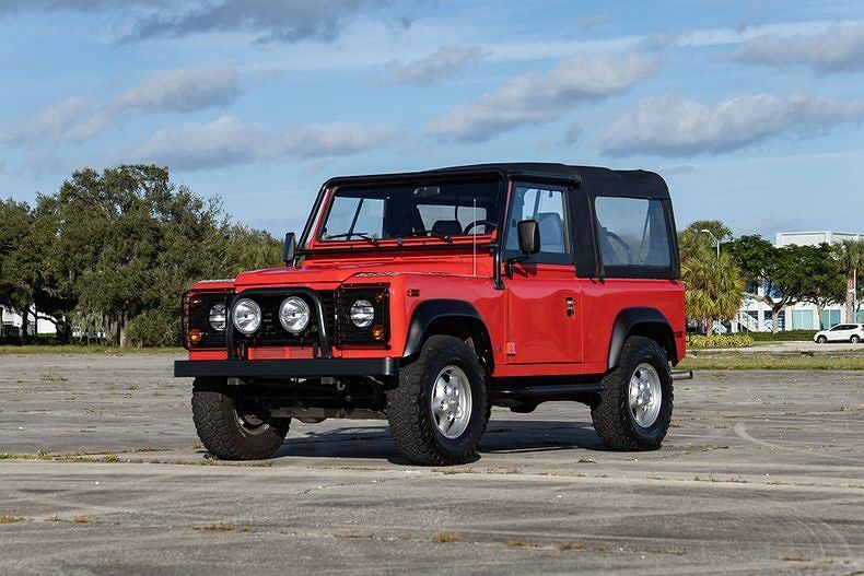 Land Rover Defender