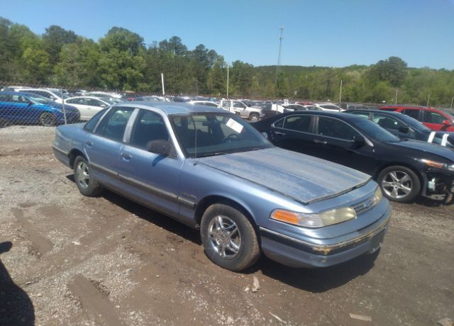 Ford Crown Victoria