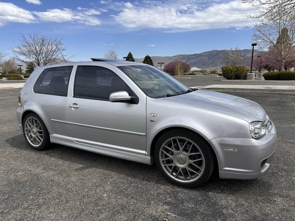 Volkswagen R32