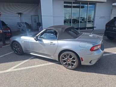 2017 FIAT 124 Spider - License Plate