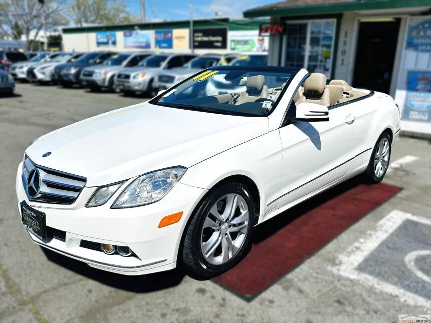 2011 MERCEDES-BENZ E-Class