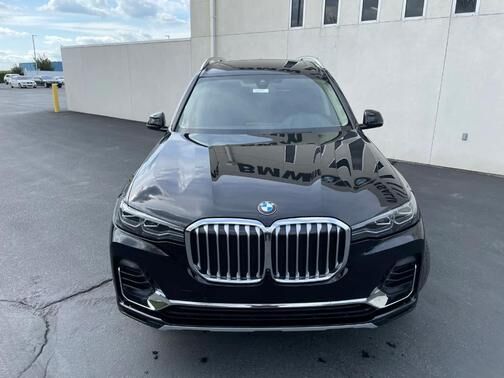 2022 BMW X7