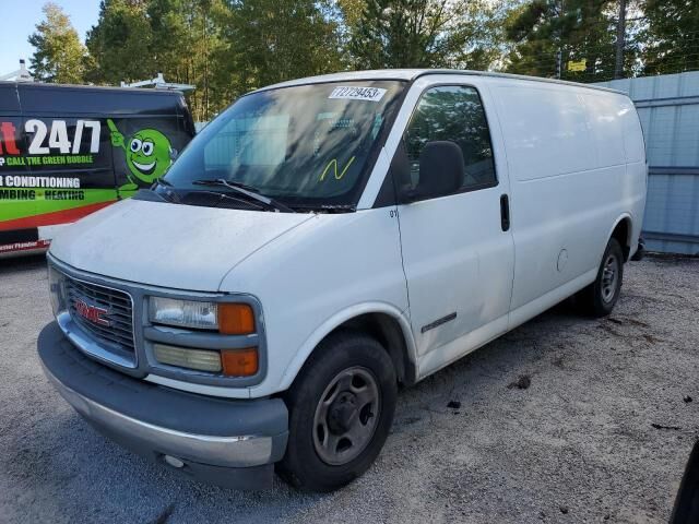 GMC Savana