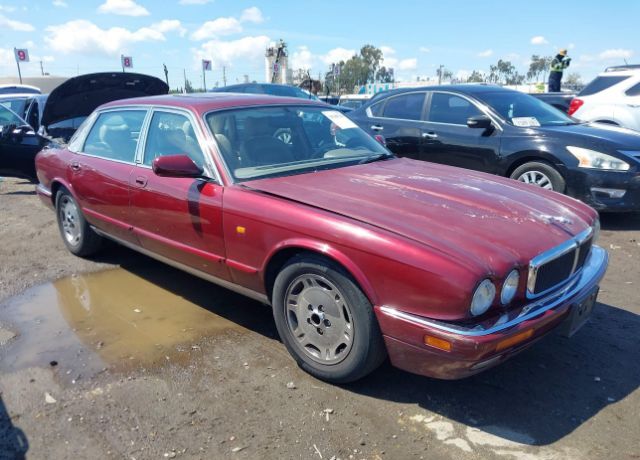 Jaguar XJ6