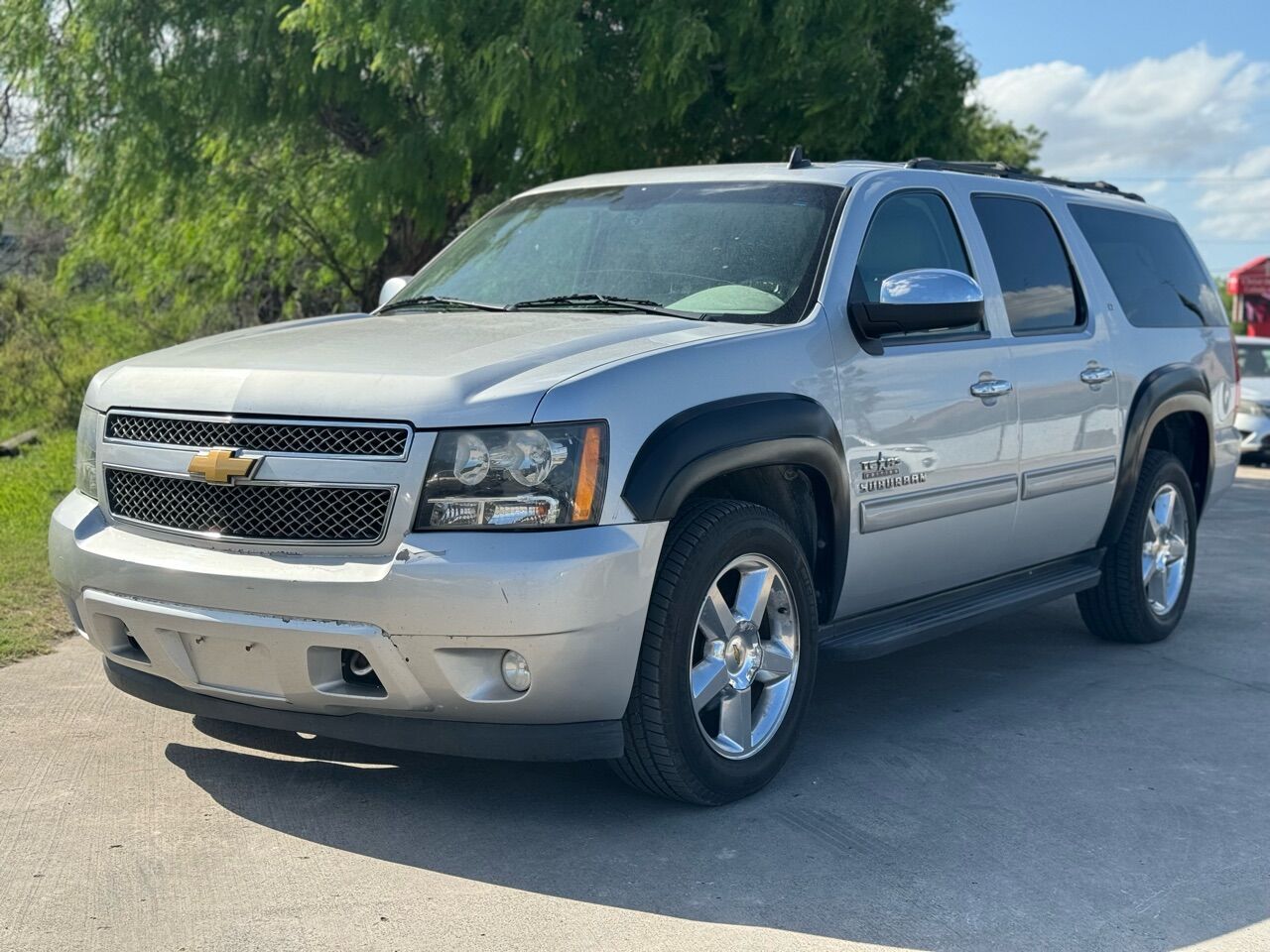 2014 CHEVROLET Suburban