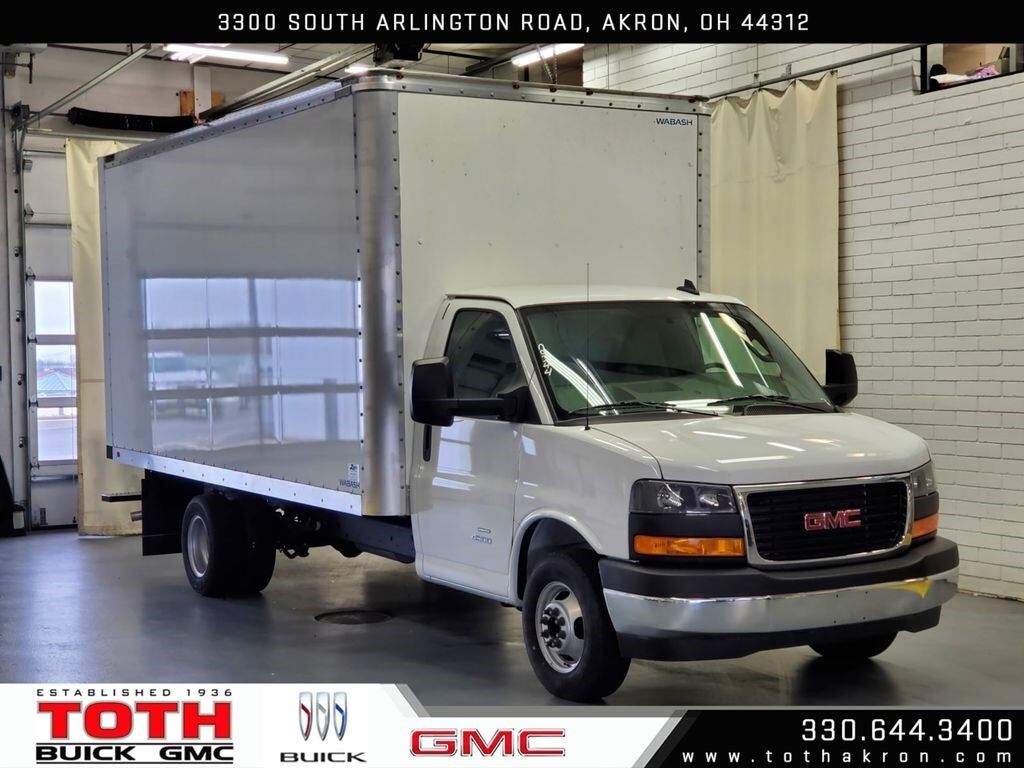 2023 GMC Savana
