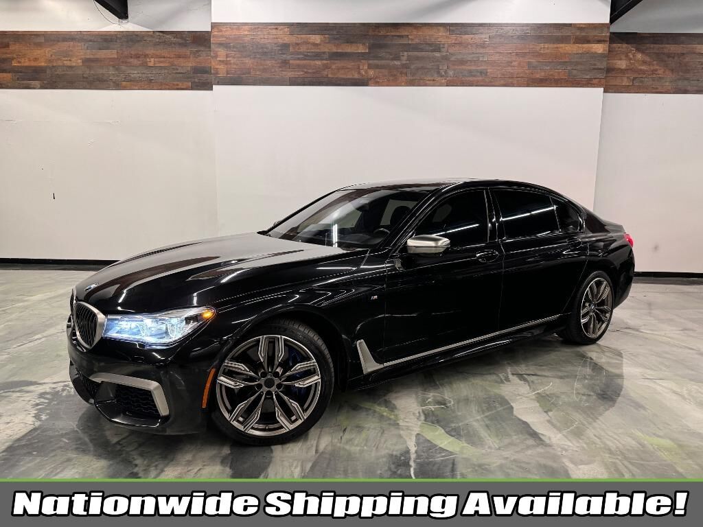 BMW M760i