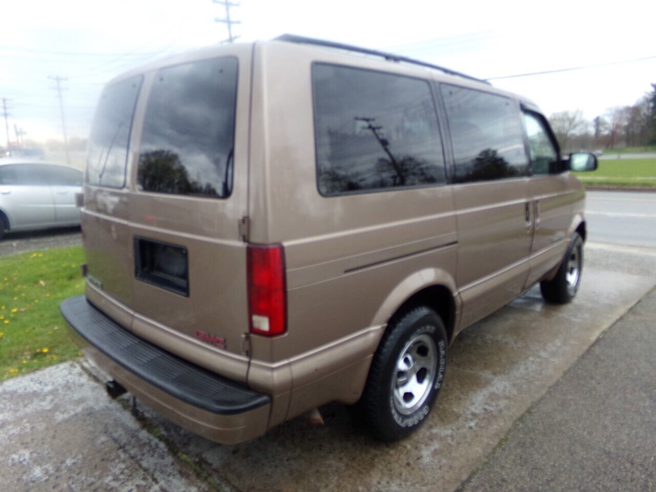 GMC Safari