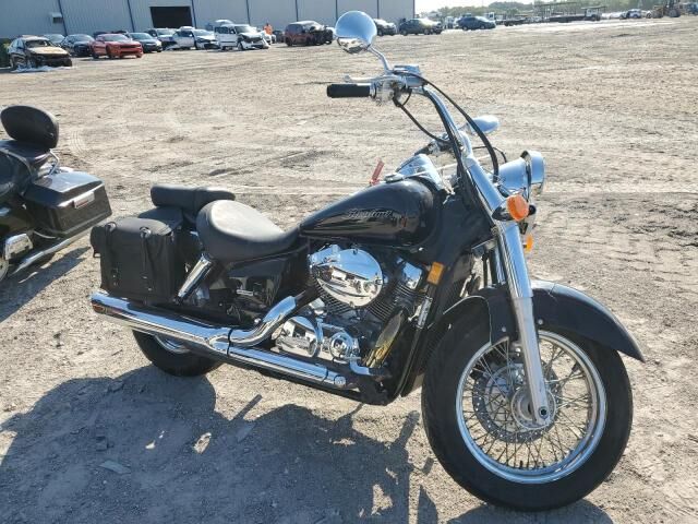 Honda VT750 (Shadow Aero)