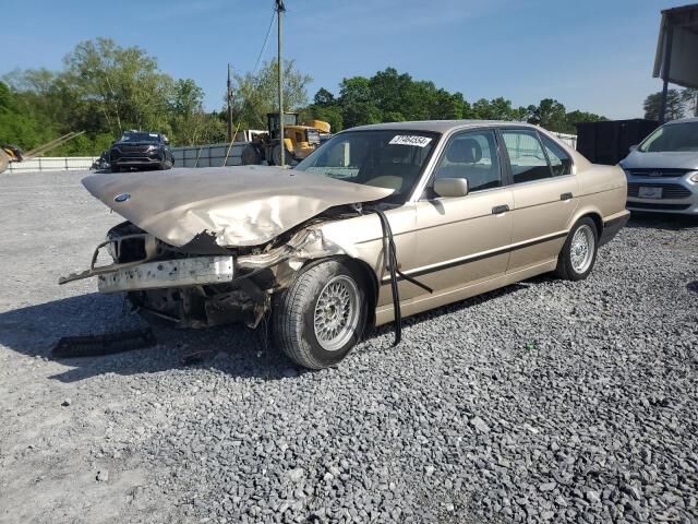 BMW 525i