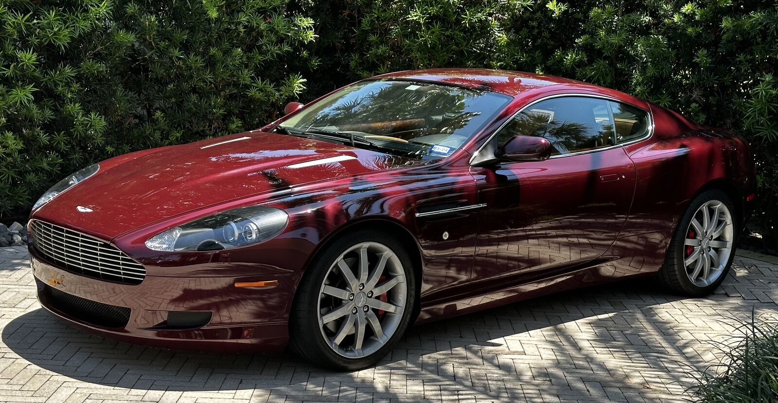 Aston Martin DB9