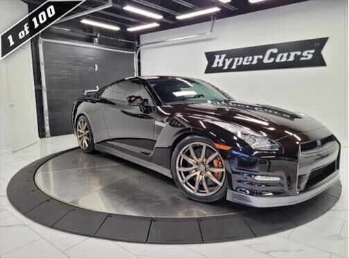 Nissan GT-R