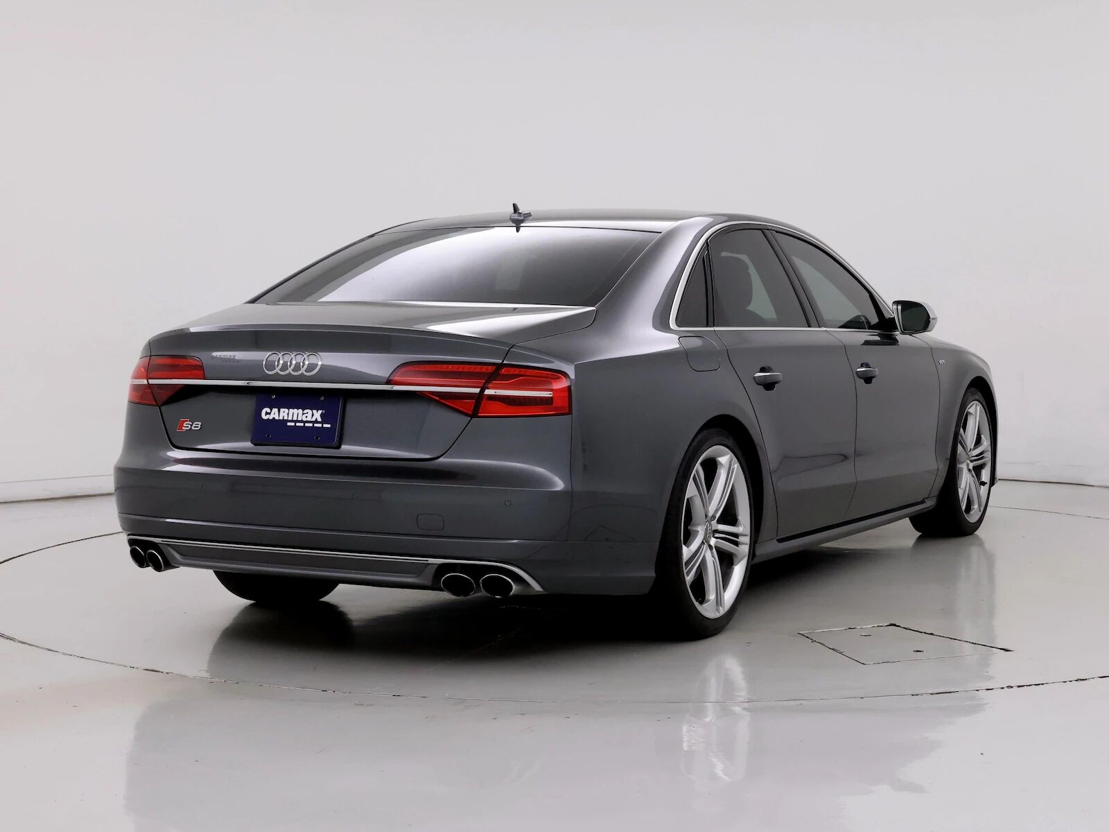 Audi S8
