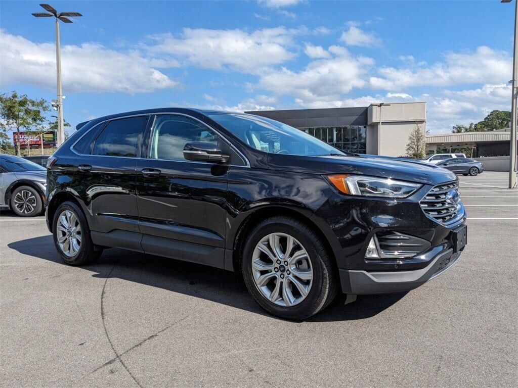 2022 FORD Edge
