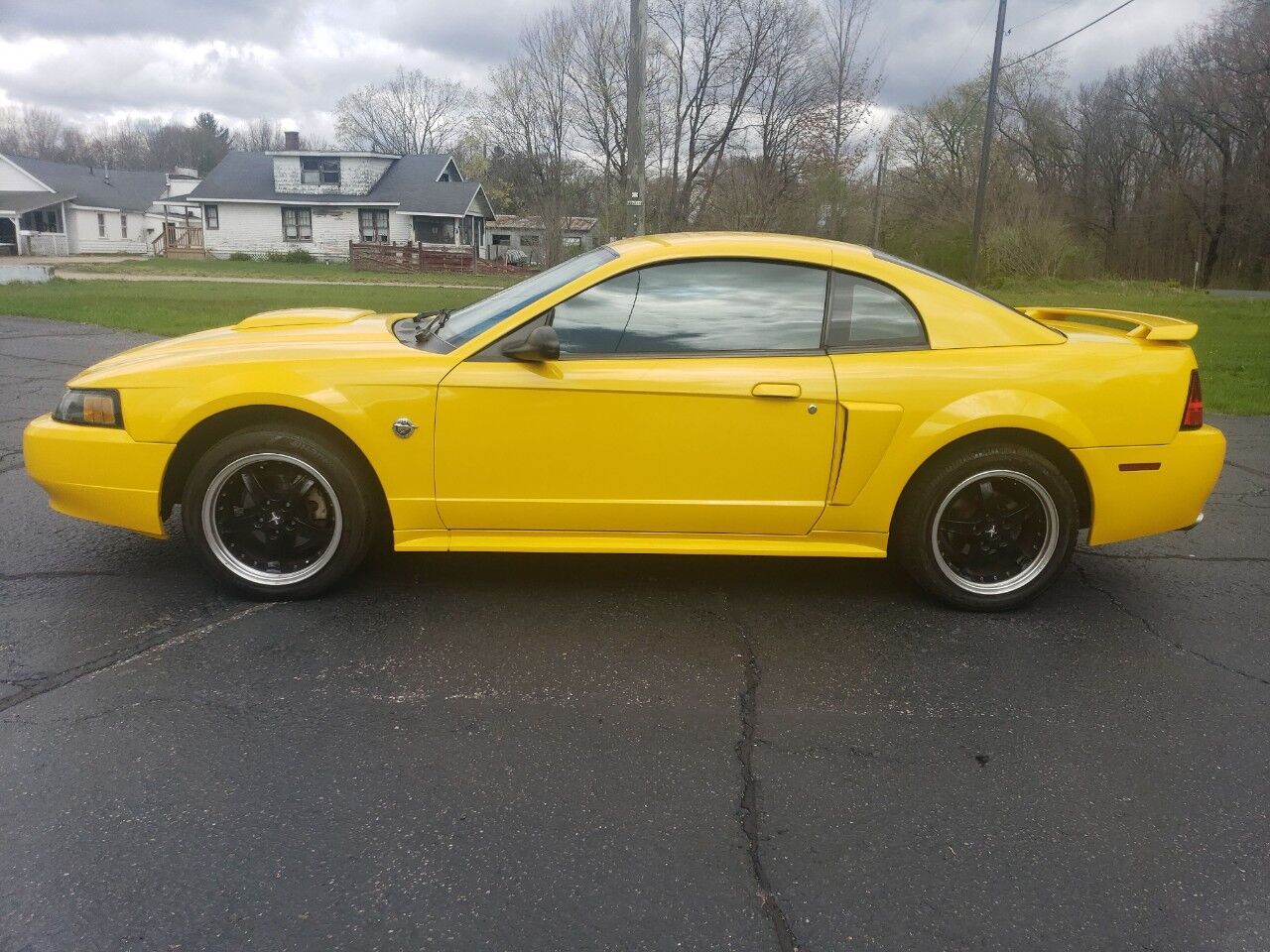 2004 FORD Mustang