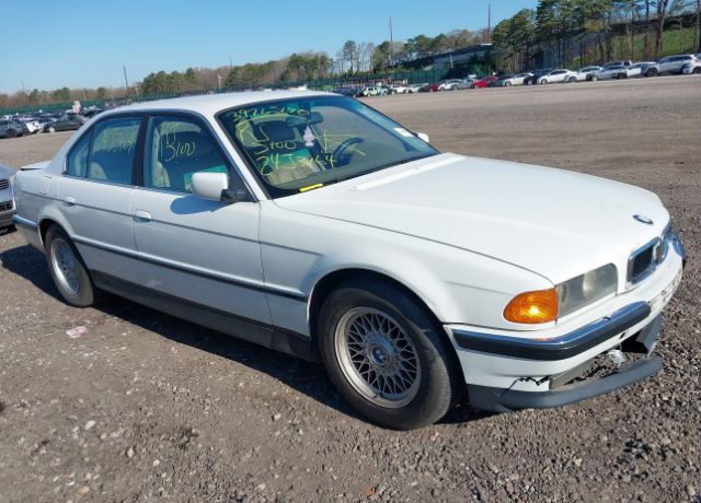 BMW 740i