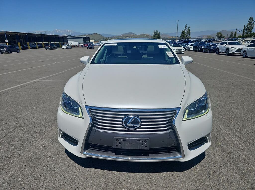 2013 Lexus LS