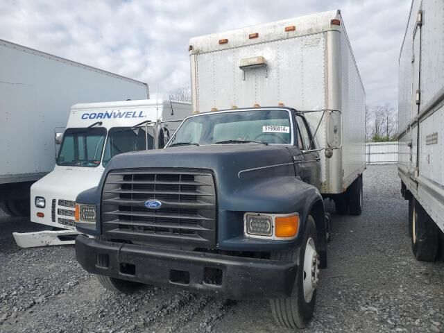 Ford F-800