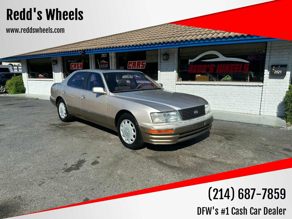 Lexus LS