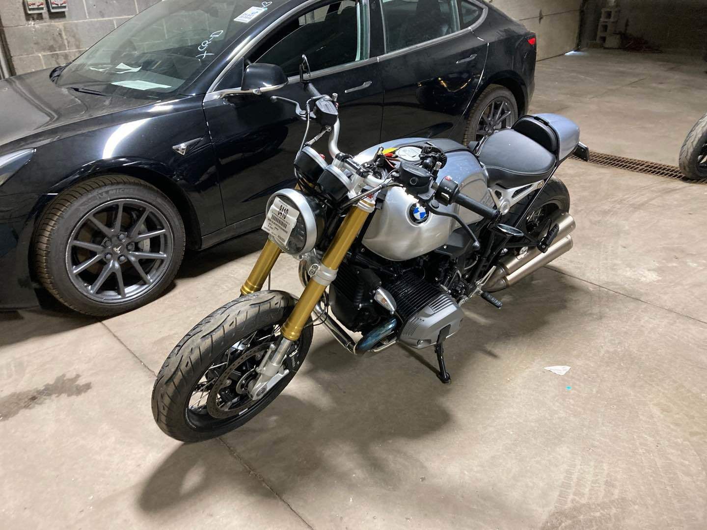 BMW R nineT