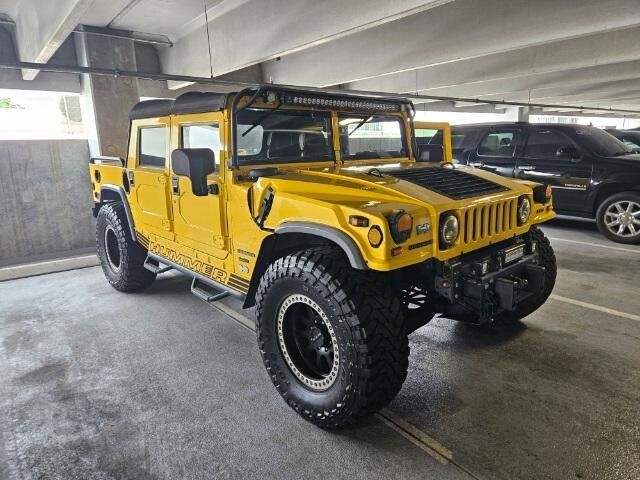 HUMMER H1